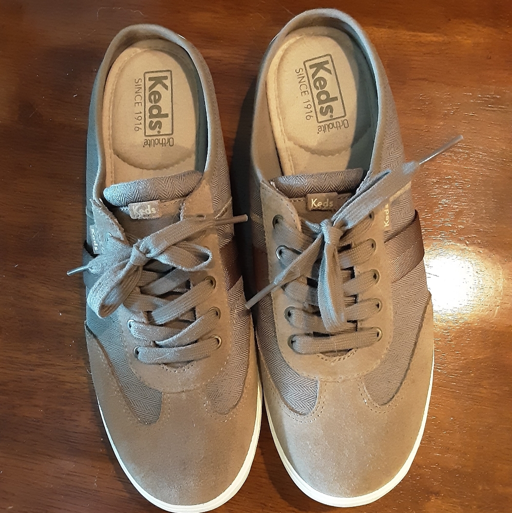 Keds slip on sneakers 10